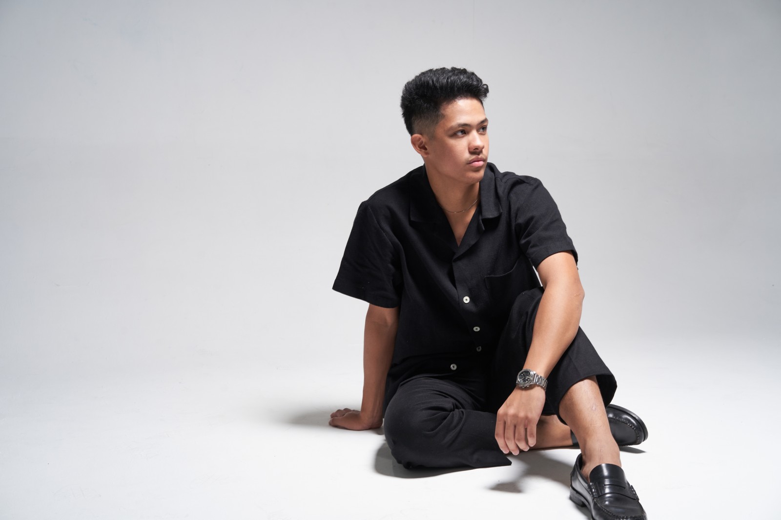 Filipino Singer-Songwriter Benj Pangilinan Drops Music Video for “Love, That’s Rare”