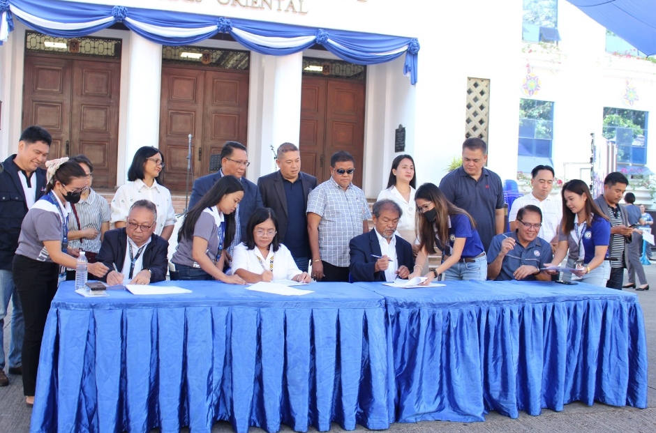 MOA for Mindanao’s first FoodtrIP signed by DOST, PLGU MisOr